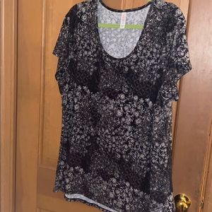Lularoe Perfect T